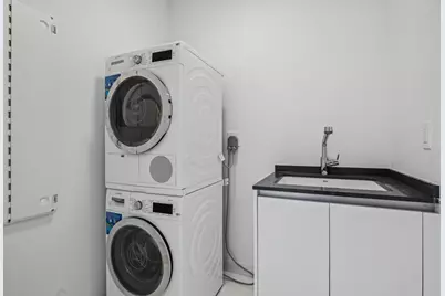 300 Biscayne Blvd Way #1907, Miami, FL 33131 - Photo 19