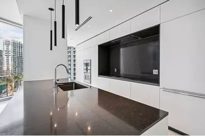 300 Biscayne Blvd Way #1907, Miami, FL 33131 - Photo 13