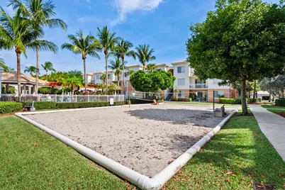 3303 Myrtlewood Circle E, Palm Beach Gardens, FL 33418 - Photo 17