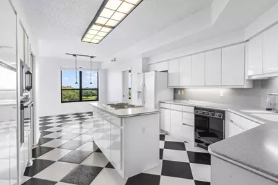 7351 Promenade Drive #F702, Boca Raton, FL 33433 - Photo 9