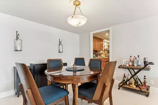 2000 Presidential Way, West Palm Beach, FL 33401 - Photo 5