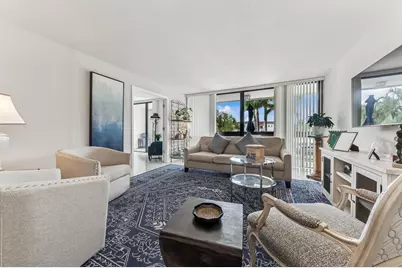 2000 Presidential Way #205, West Palm Beach, FL 33401 - Photo 1