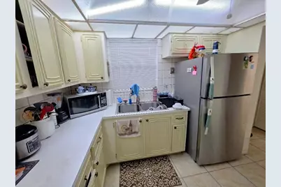 725 Lori Drive #206, Palm Springs, FL 33406 - Photo 5