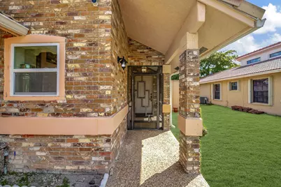 10204 Camelback Lane, Boca Raton, FL 33498 - Photo 13