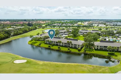 28 Plantation Drive #204, Vero Beach, FL 32966 - Photo 1