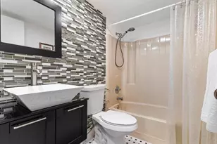 5200 E Club Cir, Boca Raton, FL 33487 - Photo 17