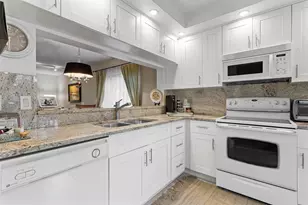 5200 E Club Cir, Boca Raton, FL 33487 - Photo 7