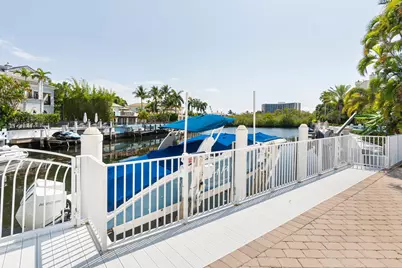 4700 Sanctuary Lane, Boca Raton, FL 33431 - Photo 9