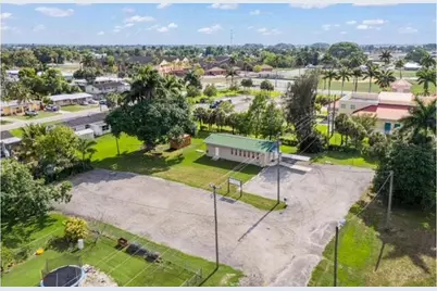 224 NW G Avenue, Belle Glade, FL 33430 - Photo 17
