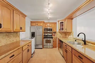 1147 Hillsboro Mile #309, Pompano Beach, FL 33062 - Photo 15