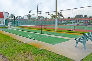 5800 Fernley Dr W, West Palm Beach, FL 33415 - Photo 39