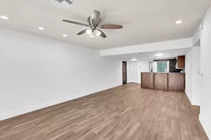 1701 Presidential Way, West Palm Beach, FL 33401 - Photo 11