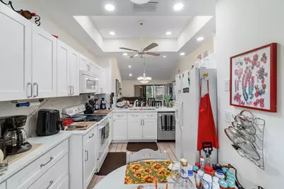 10900 Waterberry Court, Boca Raton, FL 33498 - Photo 11