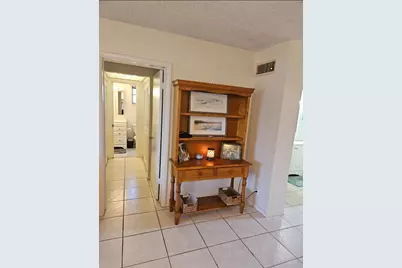 2581 N Garden 202 Drive N #202, Lake Worth, FL 33461 - Photo 7