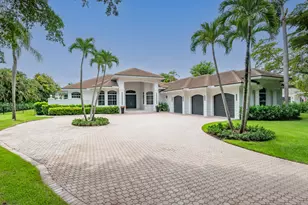 8246 Man O War Rd, Palm Beach Gardens, FL 33418 - Photo 5
