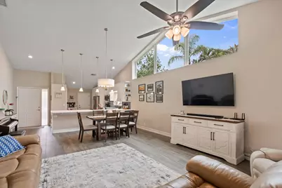 1401 Mahogany Place, Palm Beach Gardens, FL 33418 - Photo 5