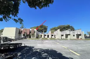 8921 Palm Tree Ln, Pembroke Pines, FL 33024 - Photo 1