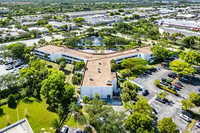 555 SW 12th Avenue, Pompano Beach, FL 33069 - Photo 21