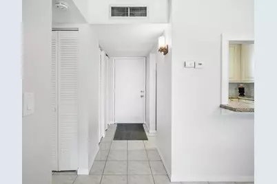 715 Lori Drive #213, Palm Springs, FL 33461 - Photo 5