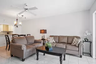 715 Lori Dr, Lake Worth Beach, FL 33461 - Photo 9