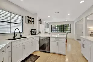 146 Weybridge Cir, Royal Palm Beach, FL 33411 - Photo 7