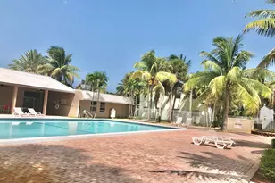 405 W Executive Center Dr, West Palm Beach, FL 33401 - Photo 25