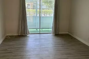 2811 S Garden Dr, Lake Worth Beach, FL 33461 - Photo 9