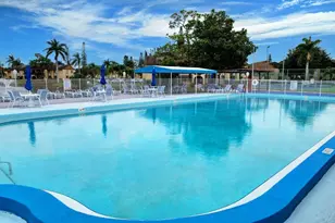 335 Pine Ridge Cir, Greenacres, FL 33463 - Photo 25