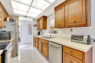 19819 Boca W Dr, Boca Raton, FL 33434 - Photo 21