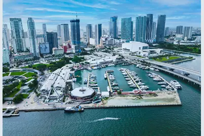 851 NE 1st Avenue #812, Miami, FL 33132 - Photo 7