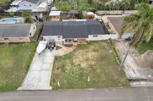 2745 Cambridge Rd, Lake Worth, FL 33462 - Photo 39