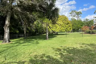 103 Squire Dr, Wellington, FL 33414 - Photo 33