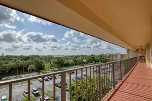3590 Via Poinciana, Lake Worth, FL 33467 - Photo 3