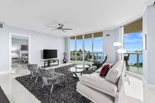 2650 Lake Shore Dr, Riviera Beach, FL 33404 - Photo 9