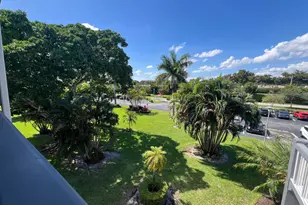 209 Suffolk E E, Boca Raton, FL 33434 - Photo 23