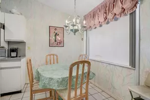 7610 Tahiti Ln, Lake Worth, FL 33467 - Photo 9