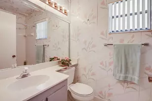 7610 Tahiti Ln, Lake Worth, FL 33467 - Photo 17
