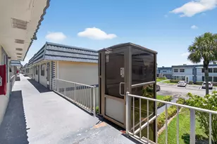 228 Brittany E, Delray Beach, FL 33446 - Photo 23