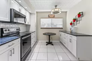 15451 Pembridge Dr, Delray Beach, FL 33484 - Photo 9