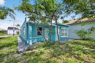 323 S E St, Lake Worth Beach, FL 33460 - Photo 5