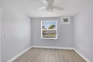 323 S E St, Lake Worth Beach, FL 33460 - Photo 13