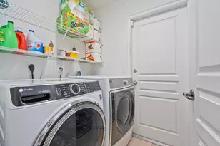 616 NE Canoe Park Cir, Port Saint Lucie, FL 34983 - Photo 35