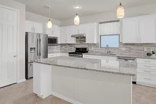 649 SE Monteiro Dr, Port Saint Lucie, FL 34984 - Photo 7