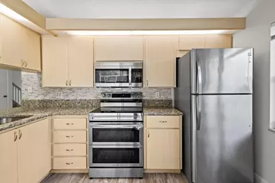 2846 SW Lakemont Place, Palm City, FL 34990 - Photo 9