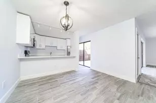 825 Center St, Jupiter, FL 33458 - Photo 11