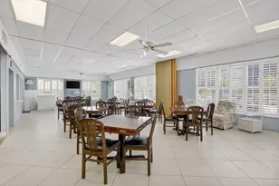 808 SE 7th St, Deerfield Beach, FL 33441 - Photo 11