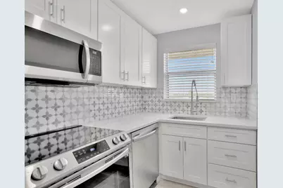 2400 NE 10th Street #506, Pompano Beach, FL 33062 - Photo 23