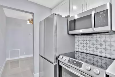 2400 NE 10th Street #506, Pompano Beach, FL 33062 - Photo 11