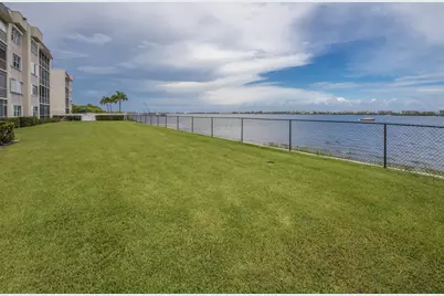 1516 S Lakeside Drive #205, Lake Worth Beach, FL 33460 - Photo 23