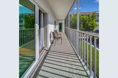 1516 S Lakeside Drive #205, Lake Worth Beach, FL 33460 - Photo 3